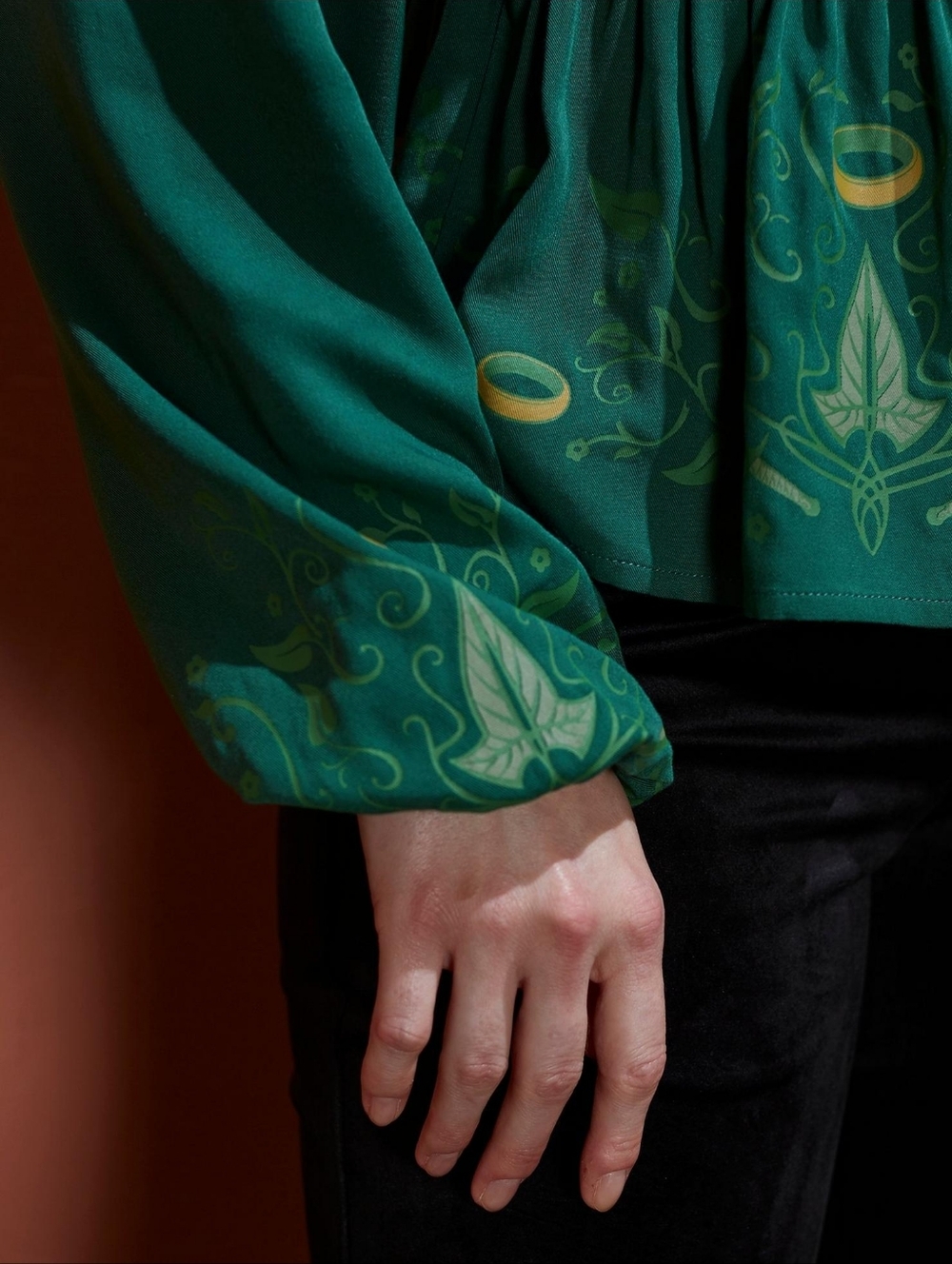 Her Universe The Lord Of The Rings Leaf & Ring Long-Sleeve Top - Picture 4 of 6